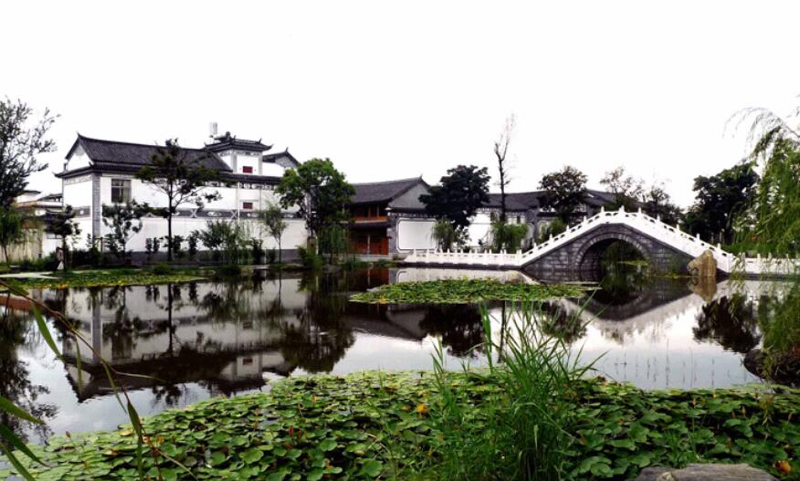 Xizhou Bai Minority House